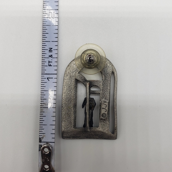 Vintage Man In The Shadows Stud Earrings - Picture 4 of 4